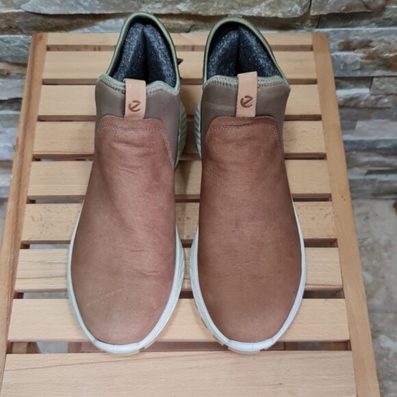 ECCO Women's Exostrike Gore-tex Ankle Chelsea Boot - Picture 5 of 10